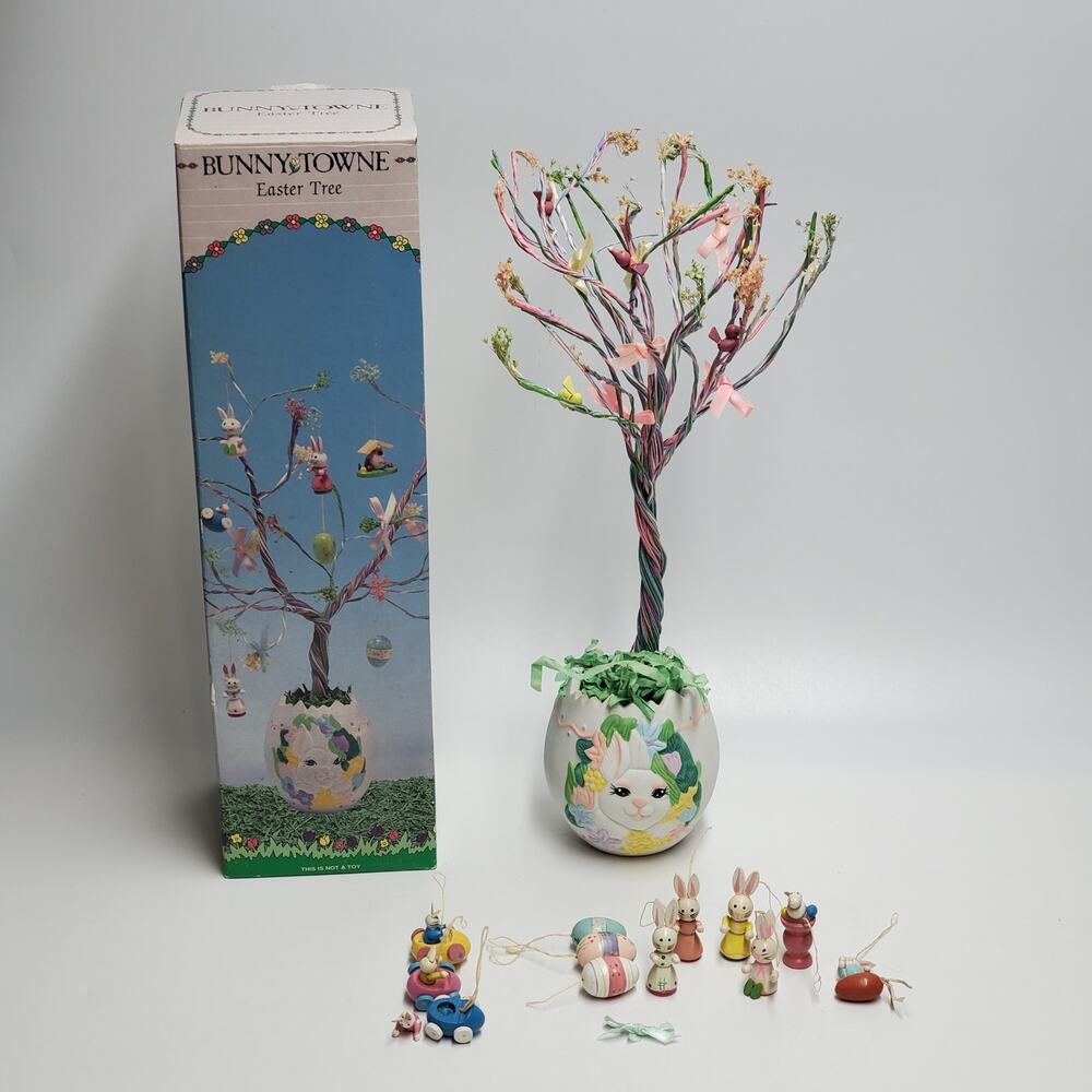 Vintage Bunny Towne Easter Tree with Wooden Ornaments and Original Box‎